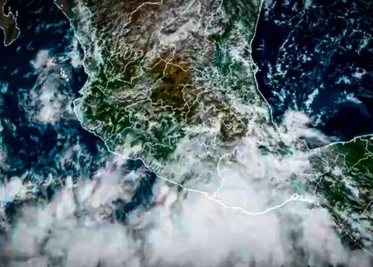 Huracán John toca tierra en Guerrero; se intensifica a categoría 3